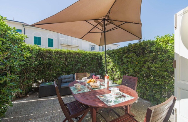 Beautiful apartment for 4 guests with A/C, WIFI, TV and patio