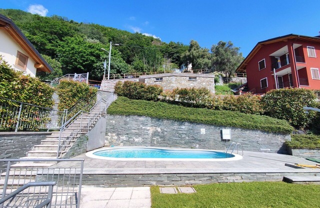 Beautiful apartment for 2 guests with WIFI, pool and balcony
