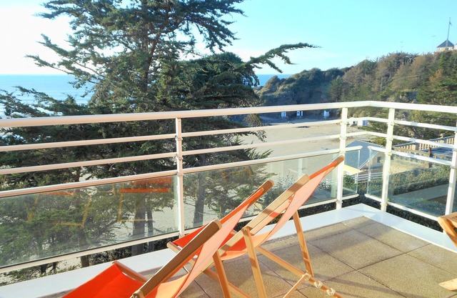 Beautiful apartment facing the sea!