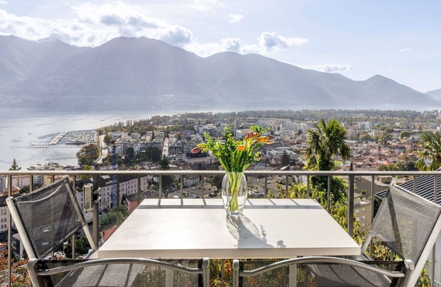Beautiful apartment for 4 guests with WIFI, terrace and parking