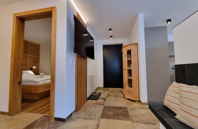 Beautiful apartment for 4 guests with WIFI, TV, terrace and parking