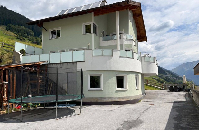 Beautiful apartment for 7 people with WIFI, TV, terrace and pets allowed