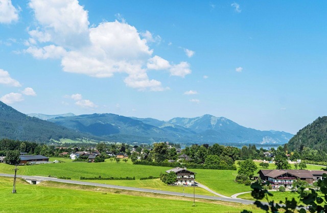Beautiful apartment for 10 guests with WIFI, TV and terrace