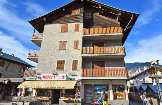 Beautiful apartment for 3 guests with TV, terrace and pets allowed