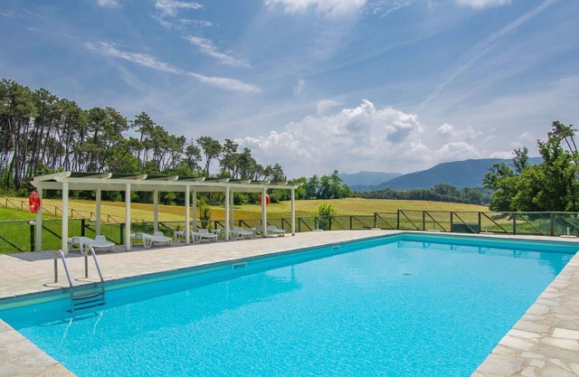 Beautiful apartment for 4 guests with A/C, pool, TV, patio, pets allowed and panoramic view