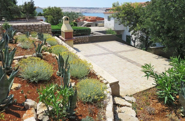 Beautiful apartment for 2 guests with WIFI, A/C, TV, terrace and parking