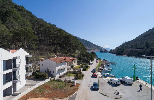 Beautiful apartment in Plomin Luka
