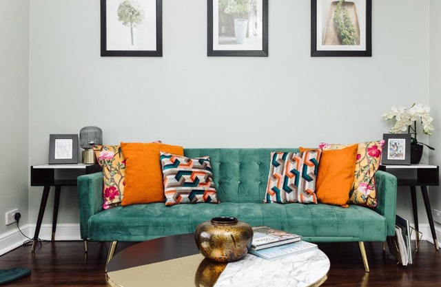 Beautiful apartment in Guildford with parking