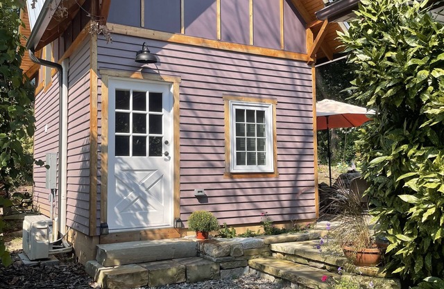 Beautiful Asheville Tiny Home Get-a-way