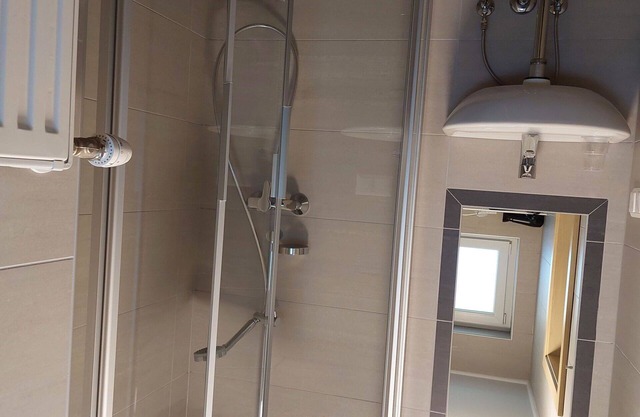Beautiful apartment for 6 people with WIFI, TV, balcony and parking
