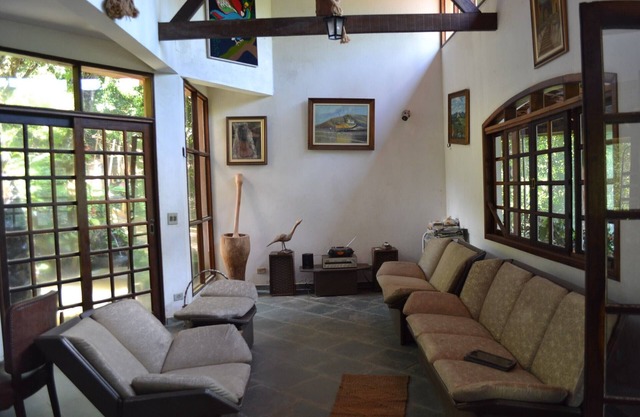 Beautiful beach house in a small farm with waterfall. Tranquility, Nature and beaches!