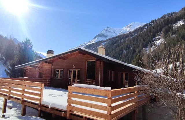 Beautiful chalet with 26 beds in Zinal - Grimentz in the Valais (Switzerland)
