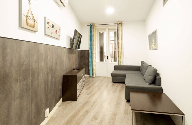 Beautiful & Comfortable Apartment Gran Vía | A060