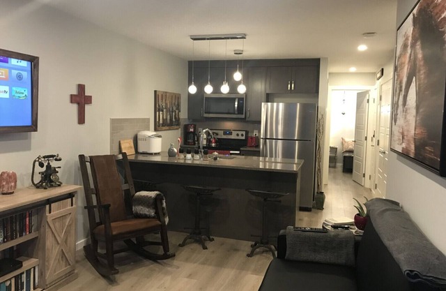 Beautiful Condo in Seton
