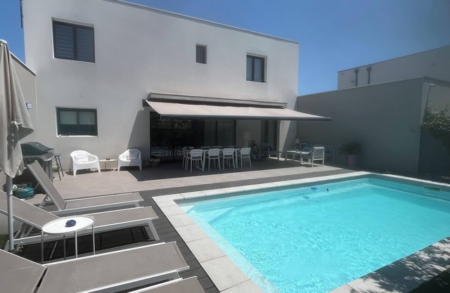 Beautiful contemporary house for 8 people