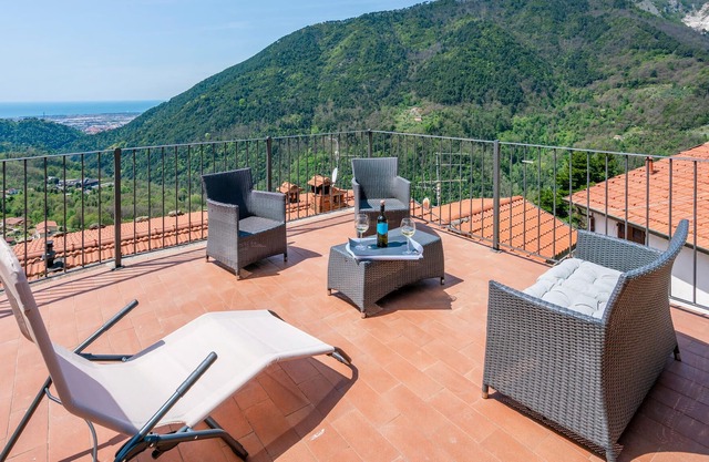 Beautiful cottage with fantastic views of the mountains and near the sea.
