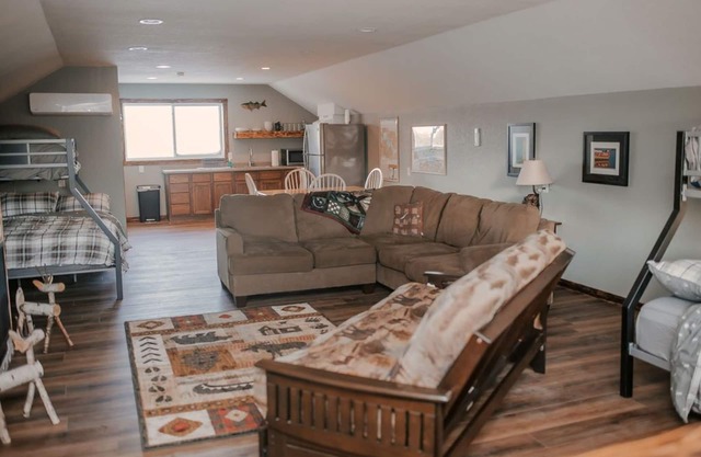Beautiful, Cozy Loft in Devils Lake!