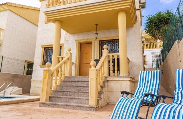 Beautiful Detached Villa with a Private Pool