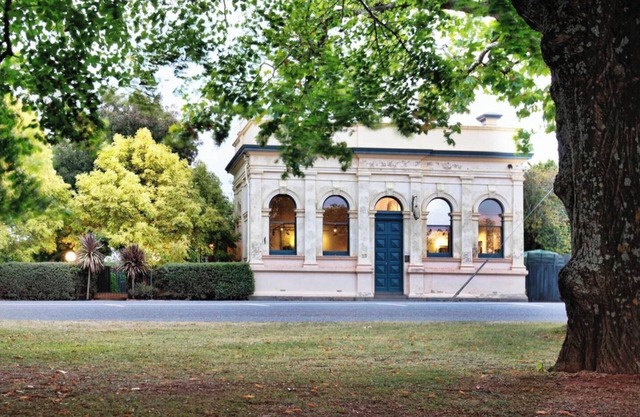 Beautiful historic former bank set in gorgeous country garden