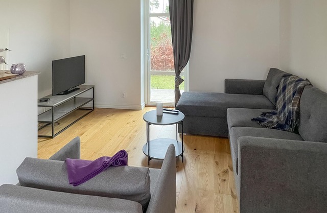 Beautiful home in Gotlands Tofta
