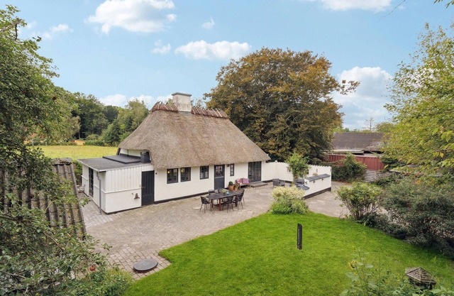 Beautiful home in Brenderup Fyn