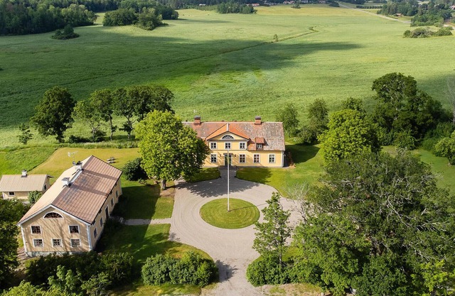 Beautiful Home in Hölö With Wifi and 7 Bedrooms