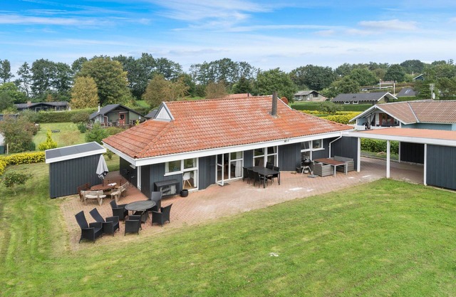 Beautiful home in Hejls with sauna