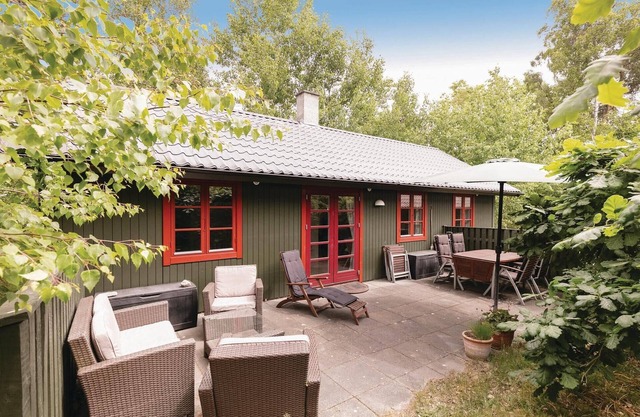 Beautiful home in Nexø with WiFi