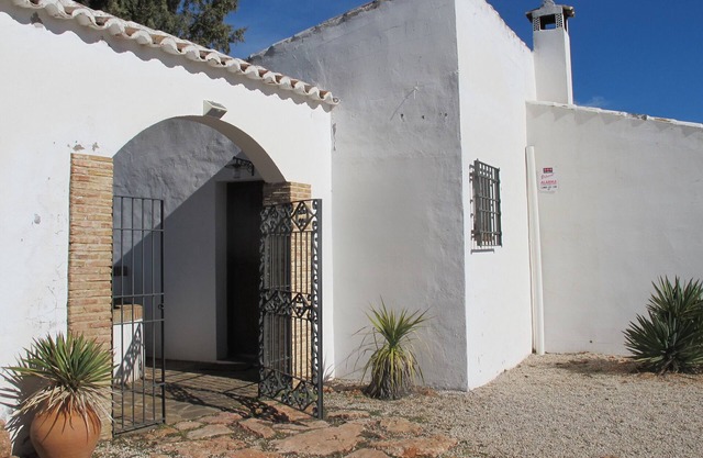 Beautiful House in a Natural Park (4 people) Terrace, fireplace, barbecue. cozy