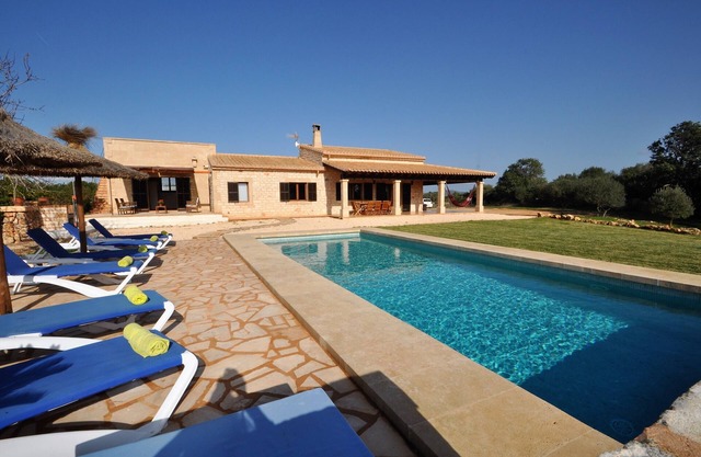 Beautiful House in Ses Salines with Private Pool, WIFI and Air Conditioning