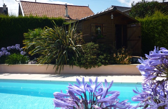 BEAUTIFUL HOUSE WITH SEA VIEW AND HEATED POOL