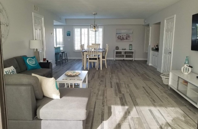 Beautiful island escape in beach community