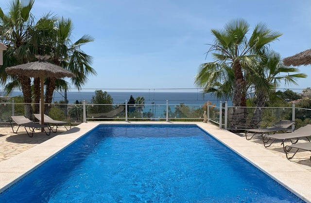 Beautiful modern villa. Your ideal summer spot by the mediterranean ¡