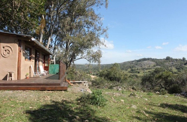 Beautiful mud house in Villa Serrana with WIFI
