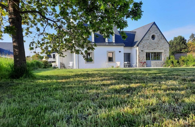 beautiful new house near the sea, 3mn walking to the beach, very quiet