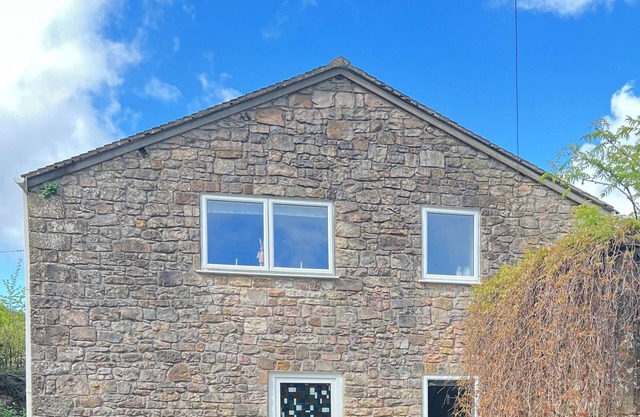 Beautiful pet-friendly cottage within four acres of main house, Wye Valley AONB