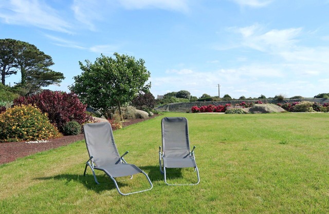 Beautiful private villa for 6 people with WIFI, TV and terrace