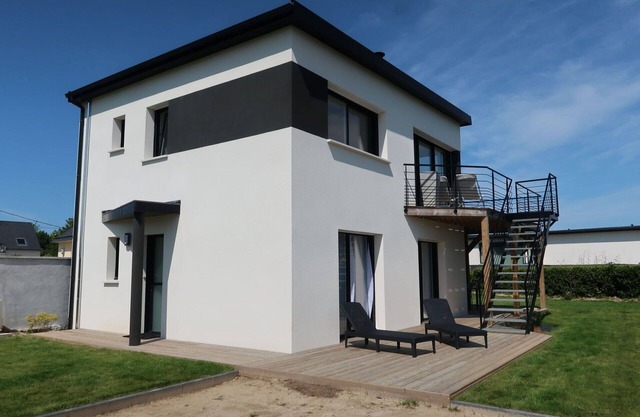Beautiful private villa for 6 guests with WIFI, TV and terrace