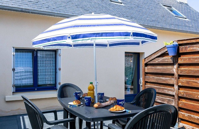 Beautiful private villa for 4 guests with WIFI, TV, terrace and parking