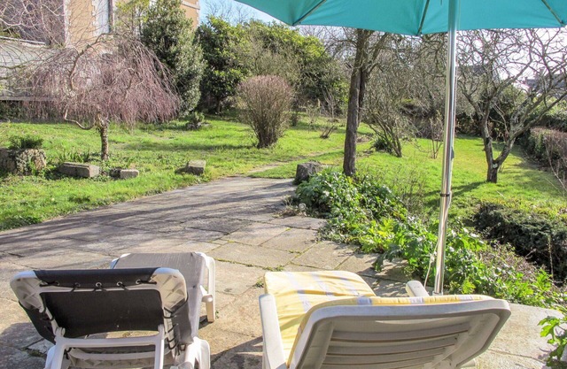 Beautiful private villa for 6 people with TV, terrace, pets allowed and parking