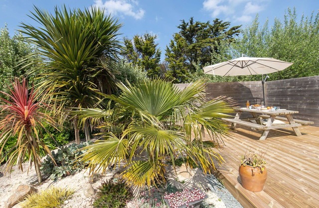 Beautiful private villa for 6 people with WIFI, TV, terrace, pets allowed and parking