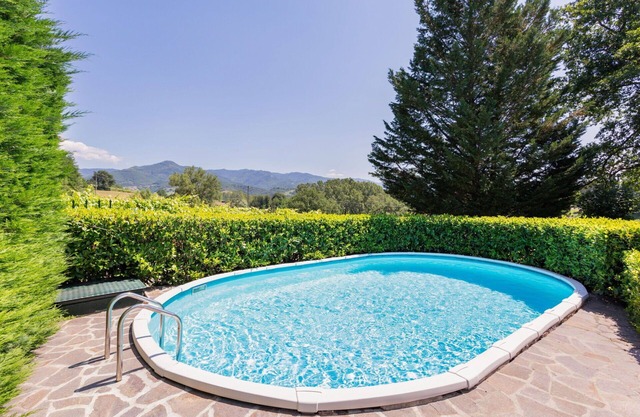 Beautiful private villa for 7 guests with private pool, WIFI, TV, balcony and panoramic view