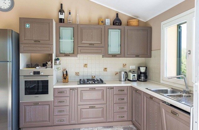 Beautiful private villa for 8 guests with WIFI, TV, terrace, pets allowed and panoramic view