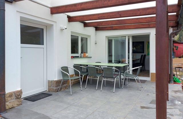 Beautiful private villa for 8 people with WIFI, TV, terrace and pets allowed