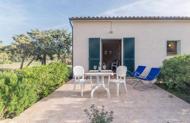 Beautiful private villa for 6 guests with WIFI, TV, terrace and pets allowed