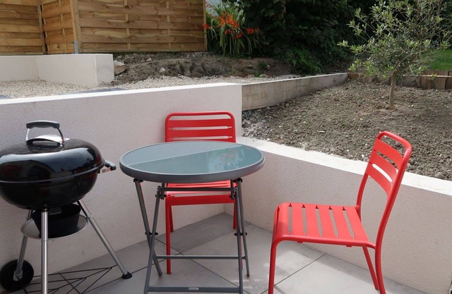 Beautiful private villa for 4 guests with WIFI, TV, terrace, pets allowed and parking