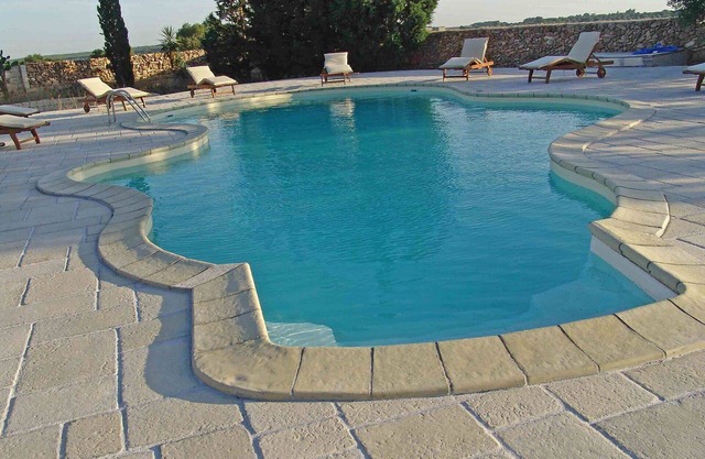 Beautiful private villa for 10 people with private pool, WIFI, A/C, TV, patio and panoramic view