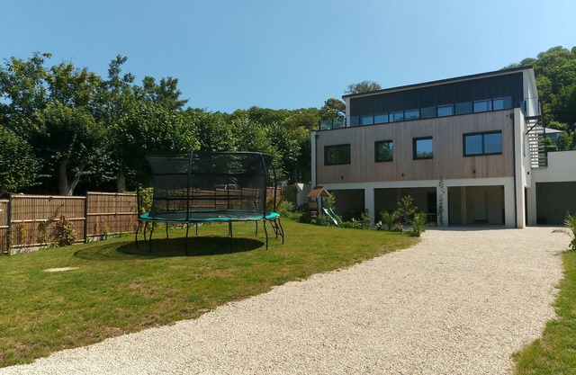 Beautiful Recent Modern House Large Terrace Garden Sea View. Sea 40 Meters Away!