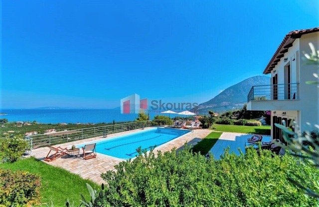 Beautiful sea view Villa Sunshine, for 6-7 guests