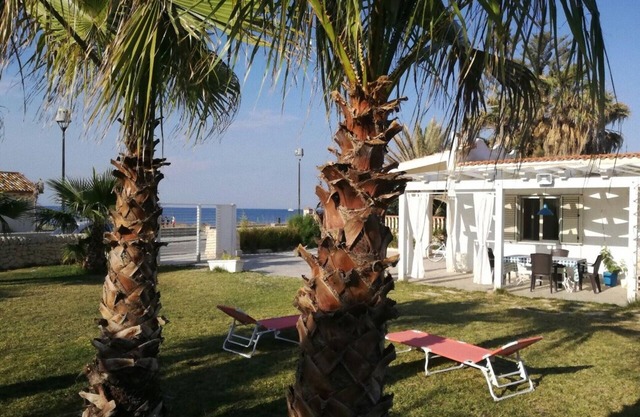 Beautiful seafront villa in the heart of Marzamemi